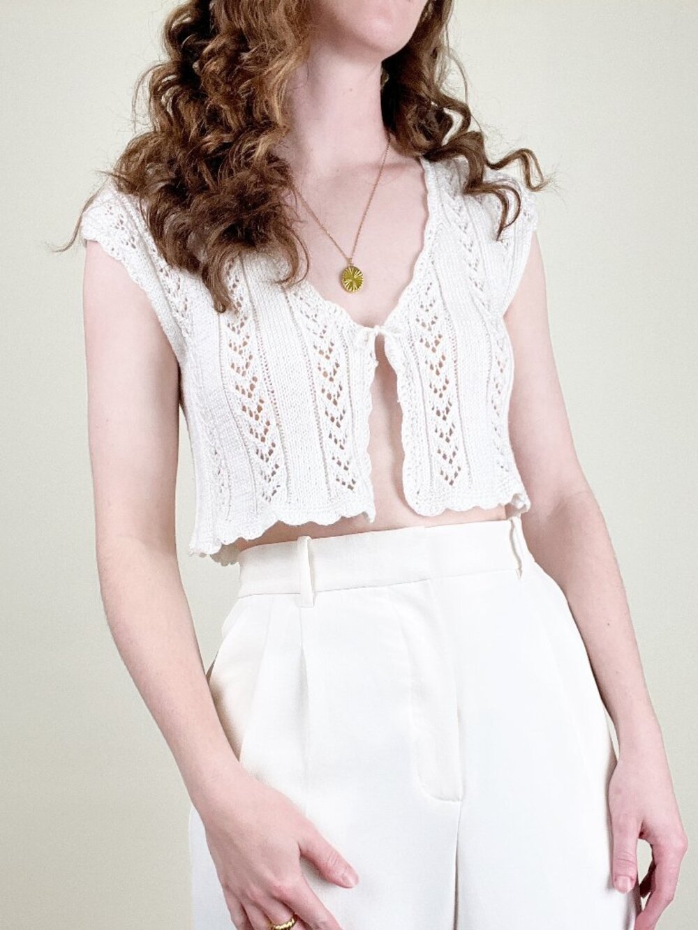 Vintage Hand Knit Pointelle Cropped Sweater Vest Top Cardigan Boho Feminine 70s